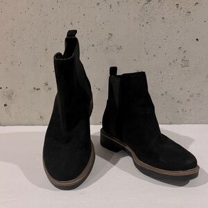 Esprit Selma Chelsea Black Faux Suede Chunky Lug Sole Pull On Bootie - Size 7